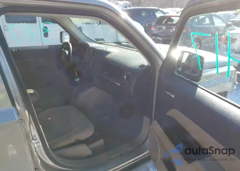 2009 Jeep Patriot Sport из США, поврежденный, VIN 1J4FT28A39D146564